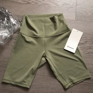 Lululemon biker short align legging 8"